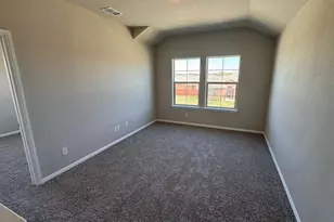 325 Wildrose Cir, Cleburne, TX 76033 - Photo 15