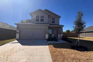 325 Wildrose Cir, Cleburne, TX 76033 - Photo 1