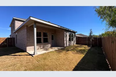 325 Wildrose Circle, Cleburne, TX 76033 - Photo 21