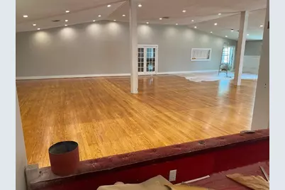 104 S Robinson, Cleburne, TX 76031 - Photo 3