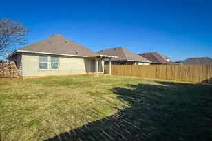 220 Cres Ridge Dr, Fort Worth, TX 76140 - Photo 23