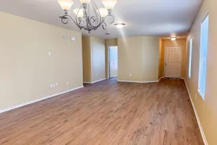 220 Cres Ridge Dr, Fort Worth, TX 76140 - Photo 7