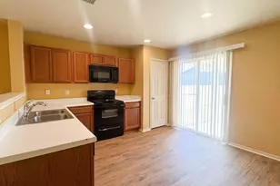 220 Cres Ridge Dr, Fort Worth, TX 76140 - Photo 9