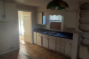 1070 15th St SE, Paris, TX 75460 - Photo 7