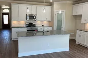 3003 Steepleridge Cir, Granbury, TX 76048 - Photo 3