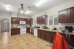 734 Vine St, Abilene, TX 79602 - Photo 11