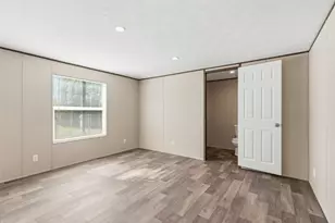 5422 Clear View Dr, Granbury, TX 76048 - Photo 11