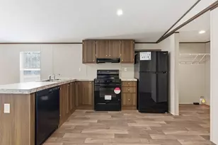 5422 Clear View Dr, Granbury, TX 76048 - Photo 9