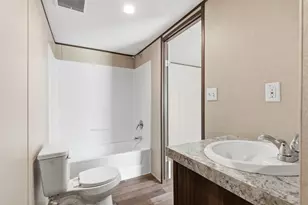 5422 Clear View Dr, Granbury, TX 76048 - Photo 13