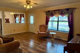 300 Denton Ct, Collinsville, TX 76233 - Photo 7