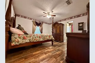 300 Denton Court, Collinsville, TX 76233 - Photo 19