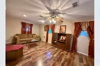 300 Denton Court, Collinsville, TX 76233 - Photo 17