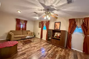 300 Denton Ct, Collinsville, TX 76233 - Photo 17