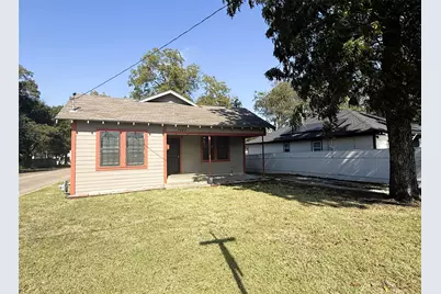 1444 W 6th Avenue, Corsicana, TX 75110 - Photo 1
