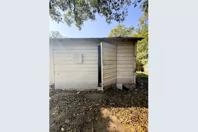 1444 W 6th Avenue, Corsicana, TX 75110 - Photo 35