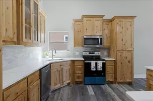 604 N Frisco St, Sherman, TX 75090 - Photo 31