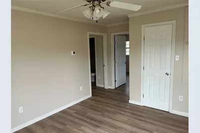 701 E Jefferson Avenue, Whitney, TX 76692 - Photo 7