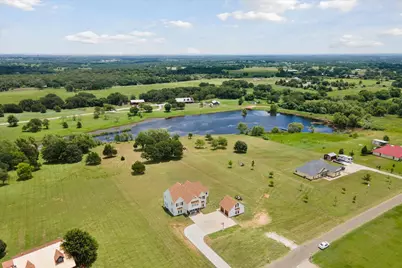 128 Wyatt Earp Way, Whitney, TX 76692 - Photo 37