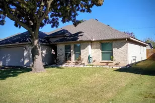 409 Park Meadows Dr, Crowley, TX 76036 - Photo 1