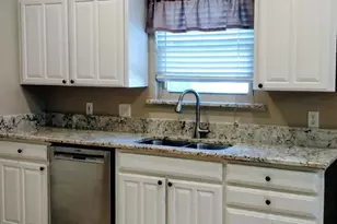 409 Park Meadows Dr, Crowley, TX 76036 - Photo 7