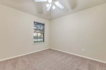 305 Parkhurst Lane, Allen, TX 75013 - Photo 15