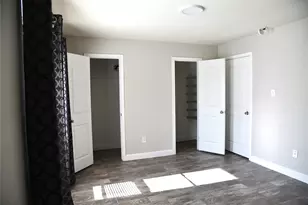 1001 Roky Ct, Fort Worth, TX 76114 - Photo 11