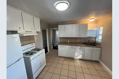 3248 S Llewellyn Avenue, Dallas, TX 75224 - Photo 7