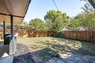 5118 Breakwood Dr, Dallas, TX 75227 - Photo 39