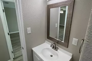 6410 Lovett Ave, Dallas, TX 75227 - Photo 15