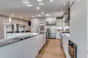 9755 Van Dyke Rd, Dallas, TX 75218 - Photo 31