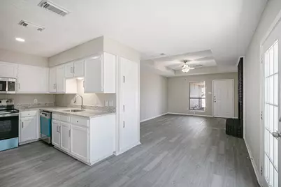 2112 Windhurst Drive, Arlington, TX 76015 - Photo 5