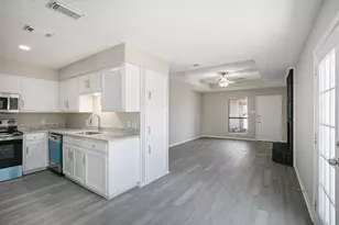 2112 Windhurst Dr, Arlington, TX 76015 - Photo 5