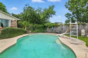 6318 Green Valley Dr, Garland, TX 75043 - Photo 29