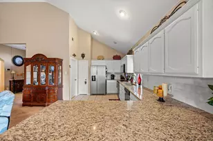 10549 Fossil Hill Dr, Fort Worth, TX 76131 - Photo 13