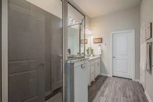 1201 Summerset Ln, Burleson, TX 76028 - Photo 7