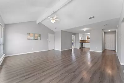 1013 Hunters Glen Drive, Mesquite, TX 75150 - Photo 3