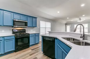 815 Creekside Dr, Little Elm, TX 75068 - Photo 13