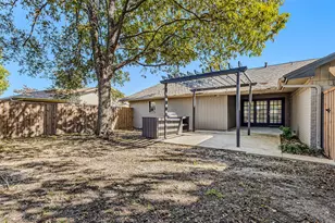 1301 Pecan Valley Dr, Garland, TX 75043 - Photo 27