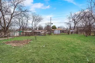 3864 Castle Hills Dr, Dallas, TX 75241 - Photo 13