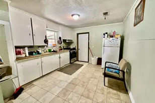 2846 Gillespie St, Greenville, TX 75401 - Photo 9