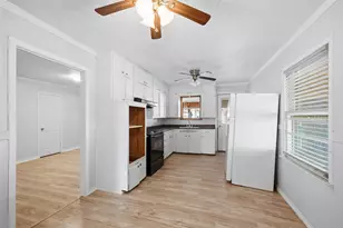 406 N College St, Howe, TX 75459 - Photo 9