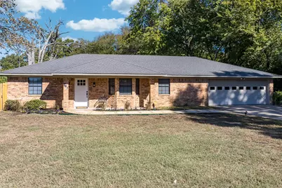 807 E College Street, Athens, TX 75751 - Photo 1