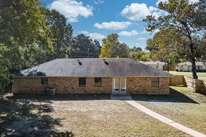 807 E College Street, Athens, TX 75751 - Photo 21