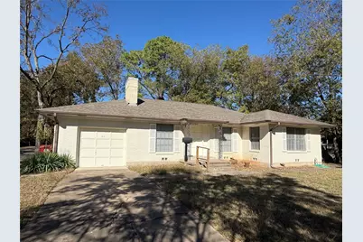 417 E 8th Street, Bonham, TX 75418 - Photo 1