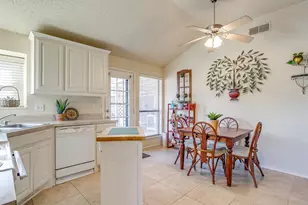 2428 Chestnut Way, Bedford, TX 76022 - Photo 13