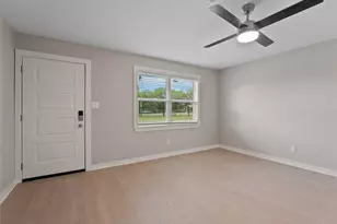 421 S Interurban St, Anna, TX 75409 - Photo 7