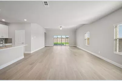 712 Edgehurst Drive, Princeton, TX 75071 - Photo 9