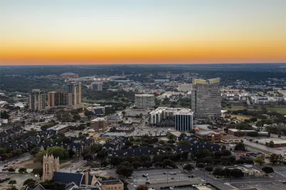 500 Throckmorton Street #3206, Fort Worth, TX 76102 - Photo 11