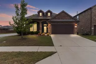 9001 Bronze Meadow Dr, Fort Worth, TX 76131 - Photo 1