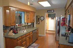 5603 Paddockview Dr, Arlington, TX 76017 - Photo 11